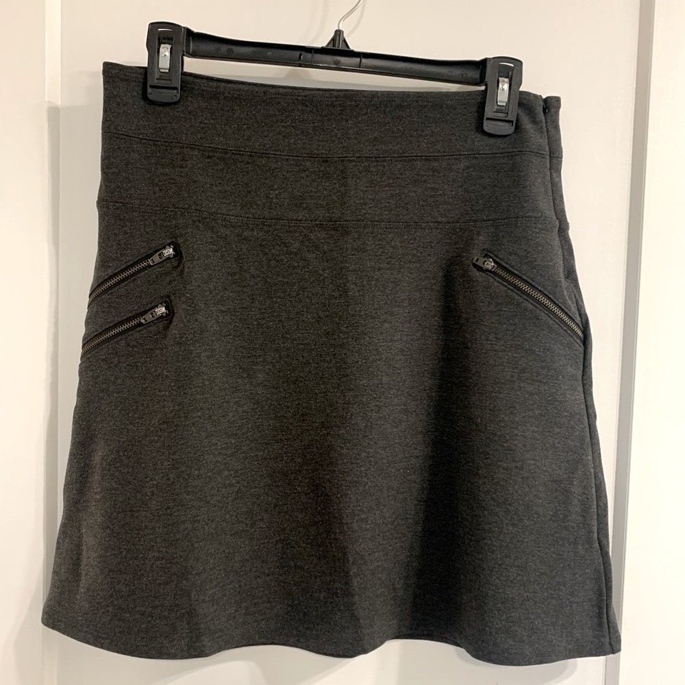 Athleta mini skirt, size 6, EUC